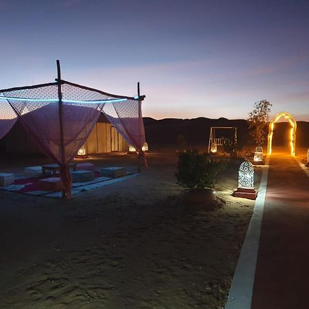 Desert Romantic Camp Мерцуга Екстериор снимка