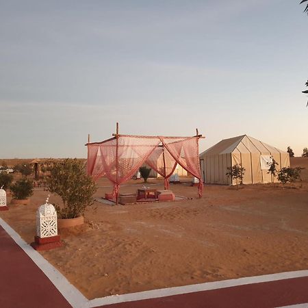 Desert Romantic Camp Мерцуга Екстериор снимка
