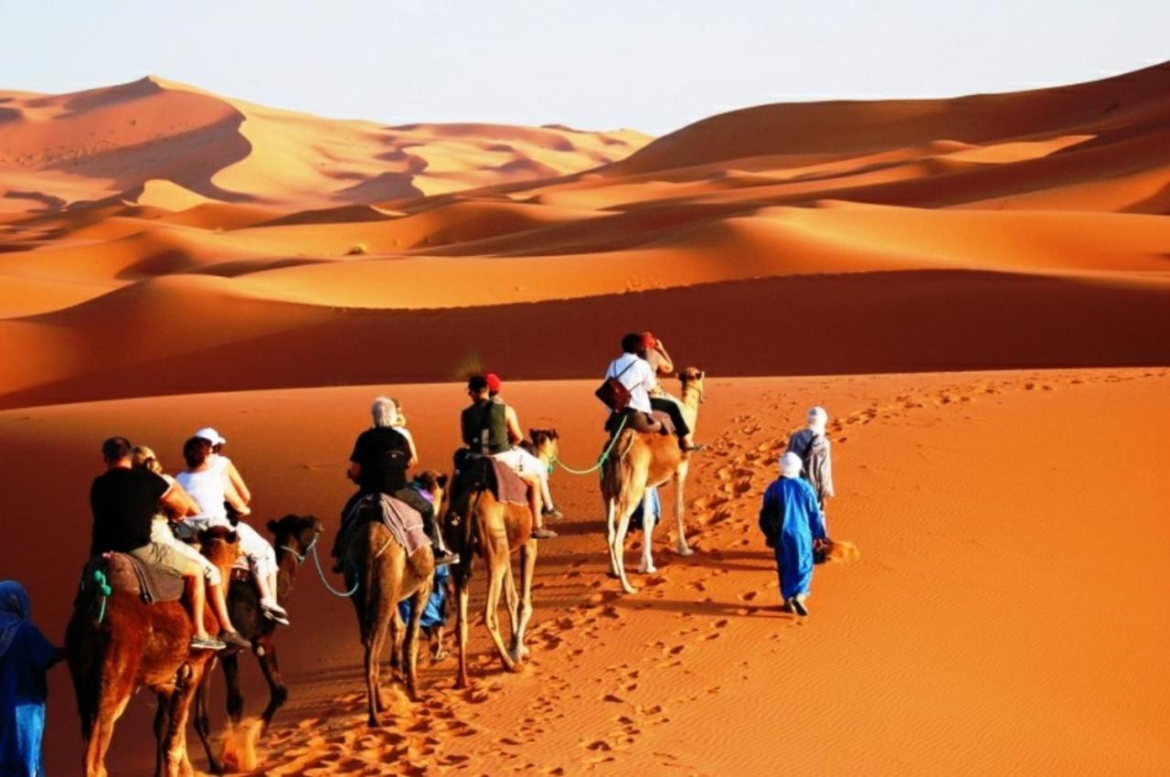Desert Romantic Camp Мерцуга Екстериор снимка