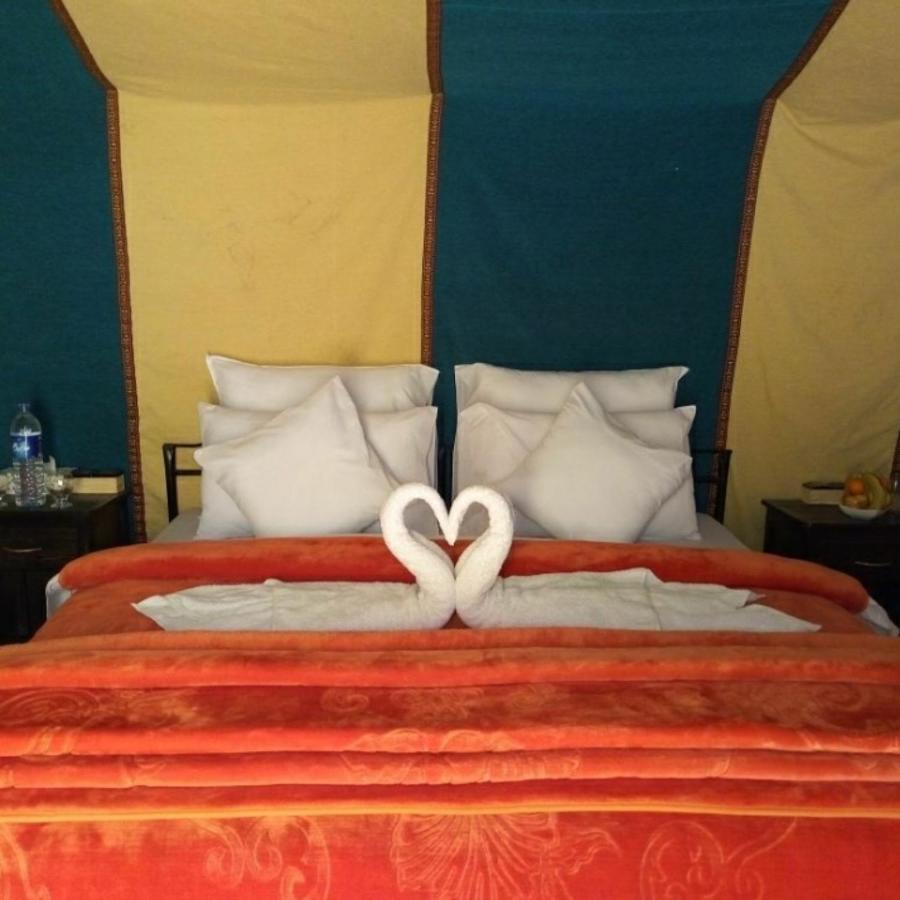 Desert Romantic Camp Мерцуга Екстериор снимка