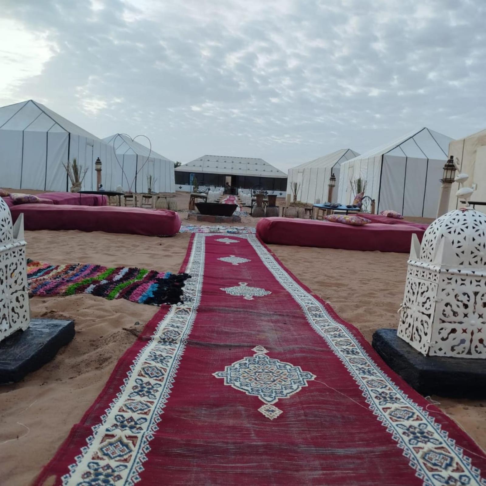 Desert Romantic Camp Мерцуга Екстериор снимка