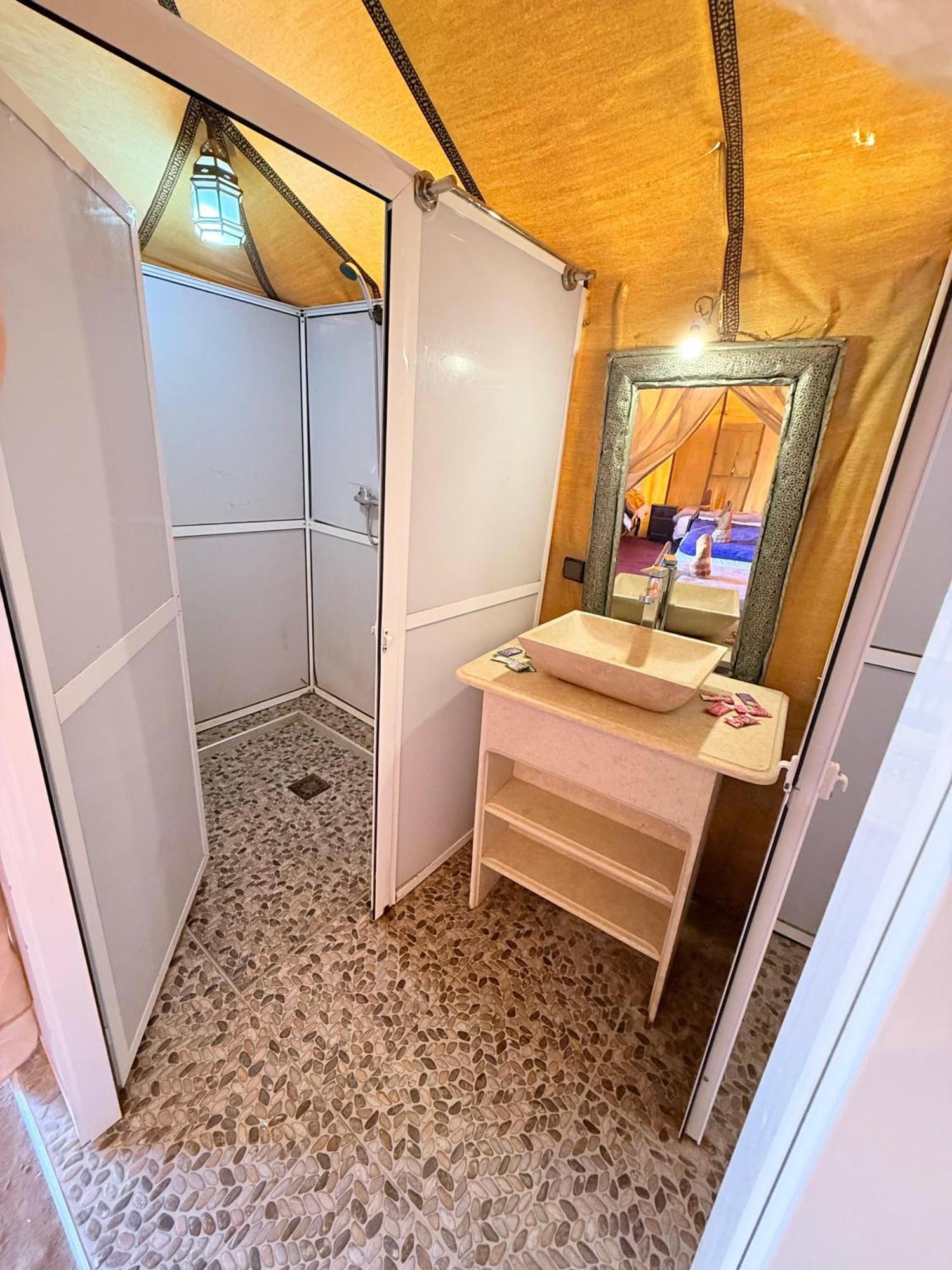 Desert Romantic Camp Мерцуга Екстериор снимка